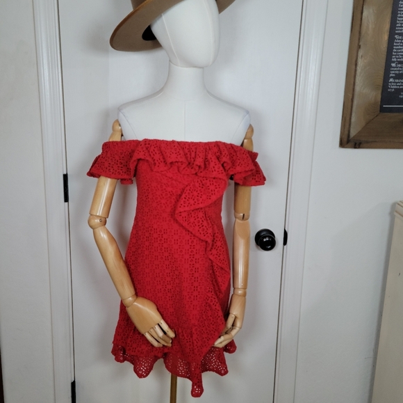 Bardot Red Eyelet Cotton Dress Off Shoulder Size 6/S - Picture 1 of 13